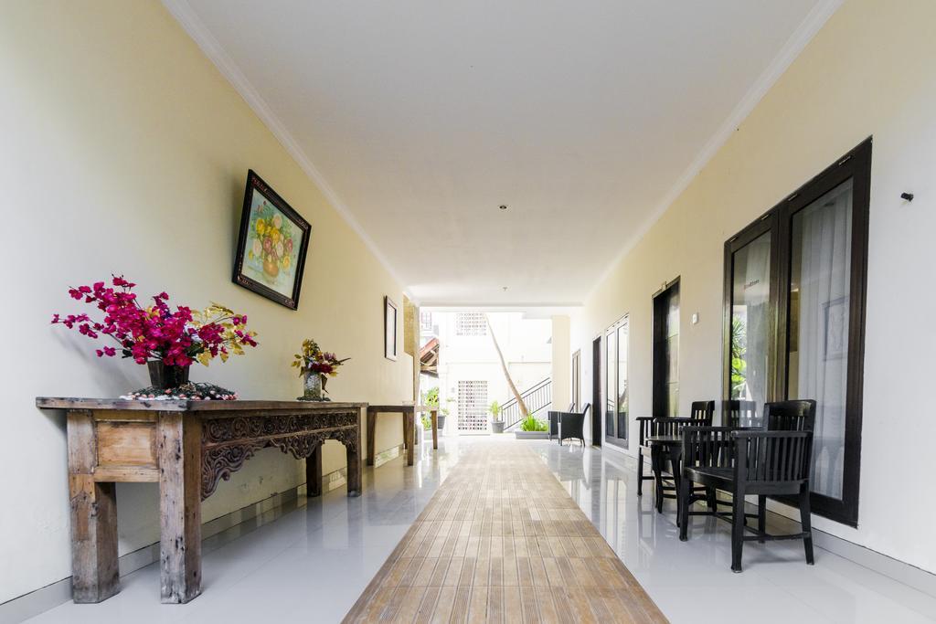 Hotel Reddoorz @ Poppies Lane 1 Kuta Lombok Exterior foto
